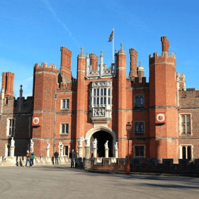 Tudor or Shakespeare History Tour in a Classic Car- Concierge History Tours